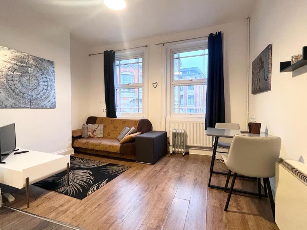Yeovil Apartments Екстер'єр фото